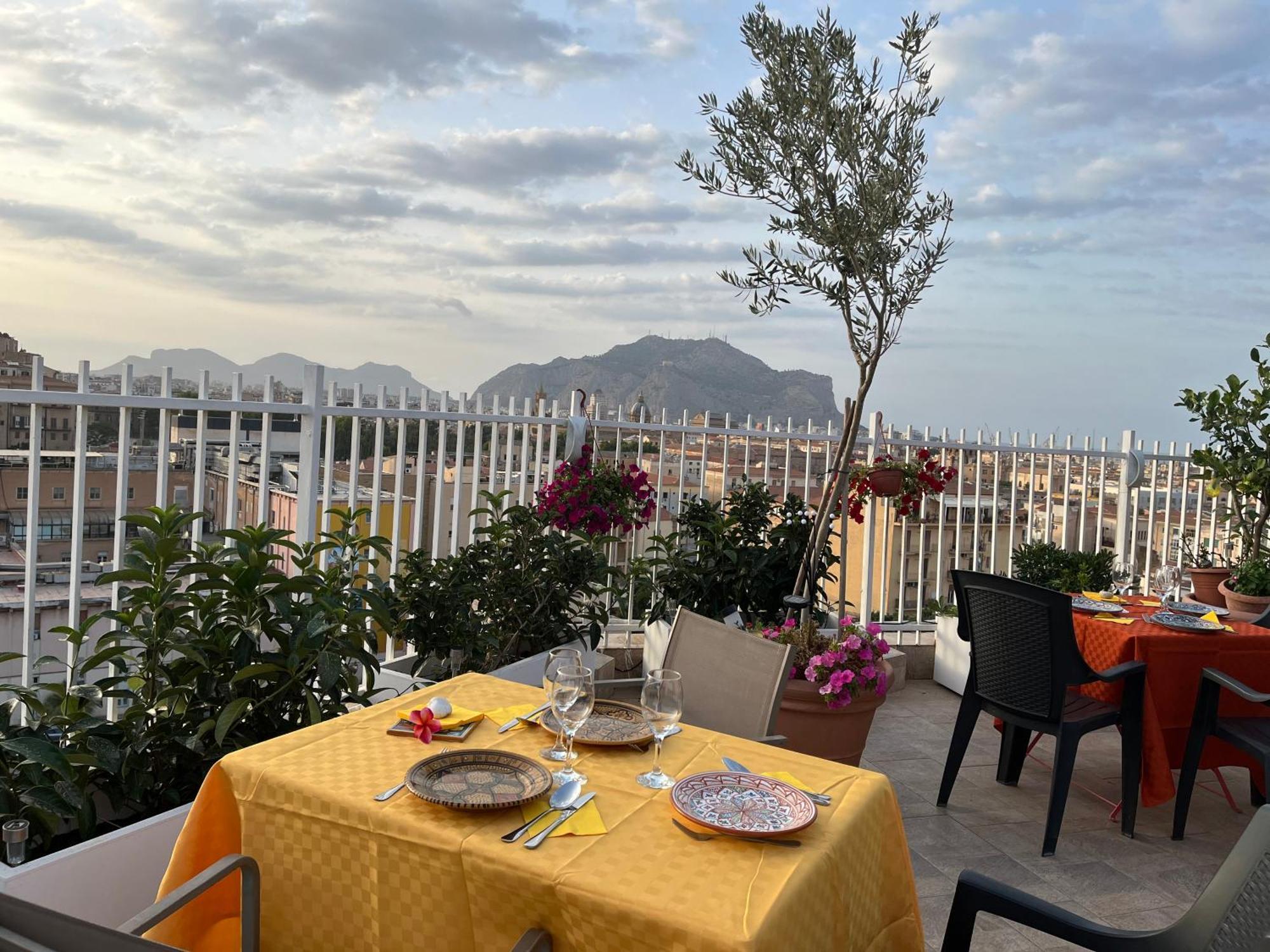 Lealbe Di Sicilia Bed & Breakfast Палермо Екстериор снимка